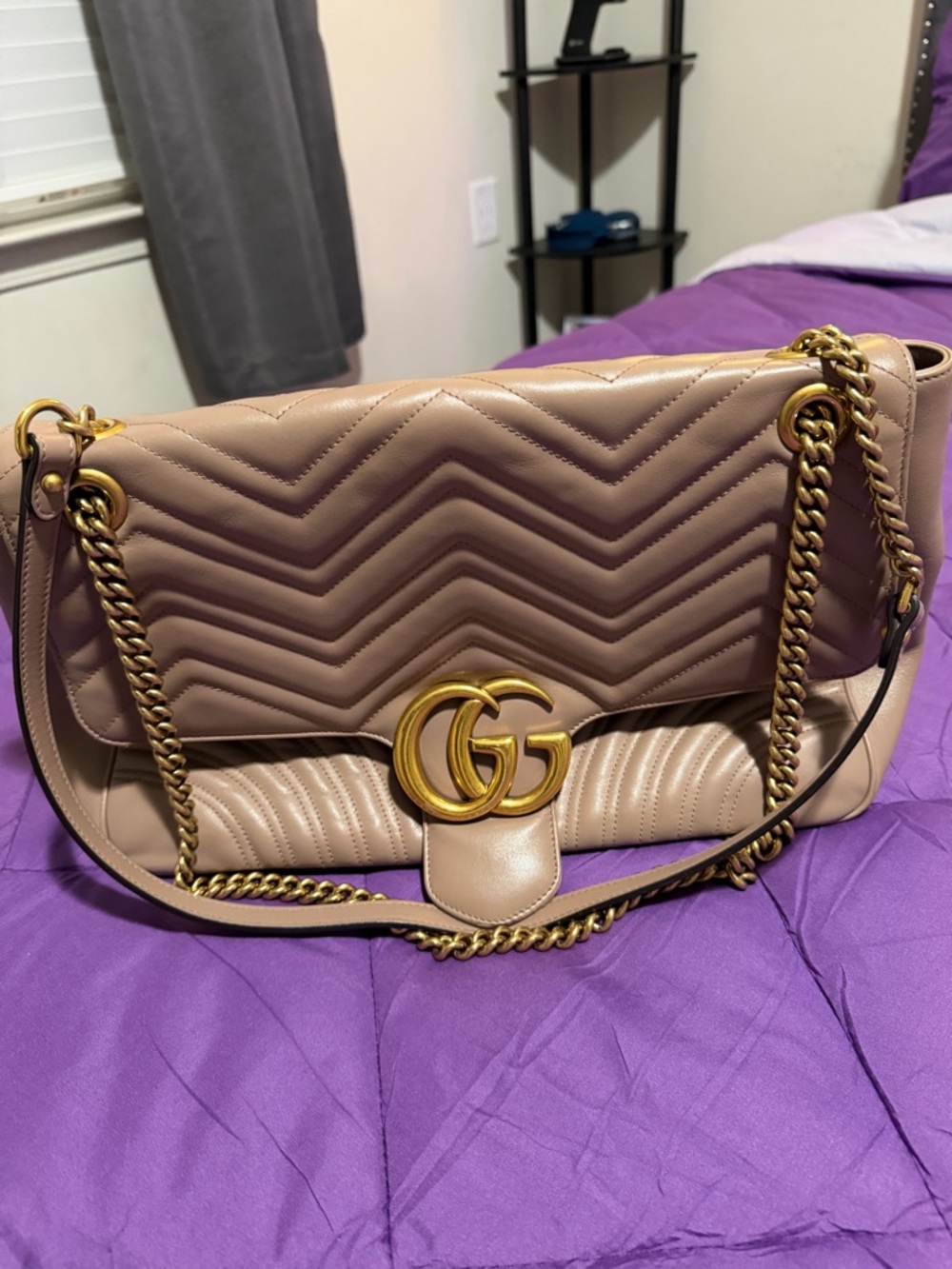 Large Gucci Beige Quilted Marmont Chevron Shoulder Bag with Gold Hardware - Picture 8 of 8